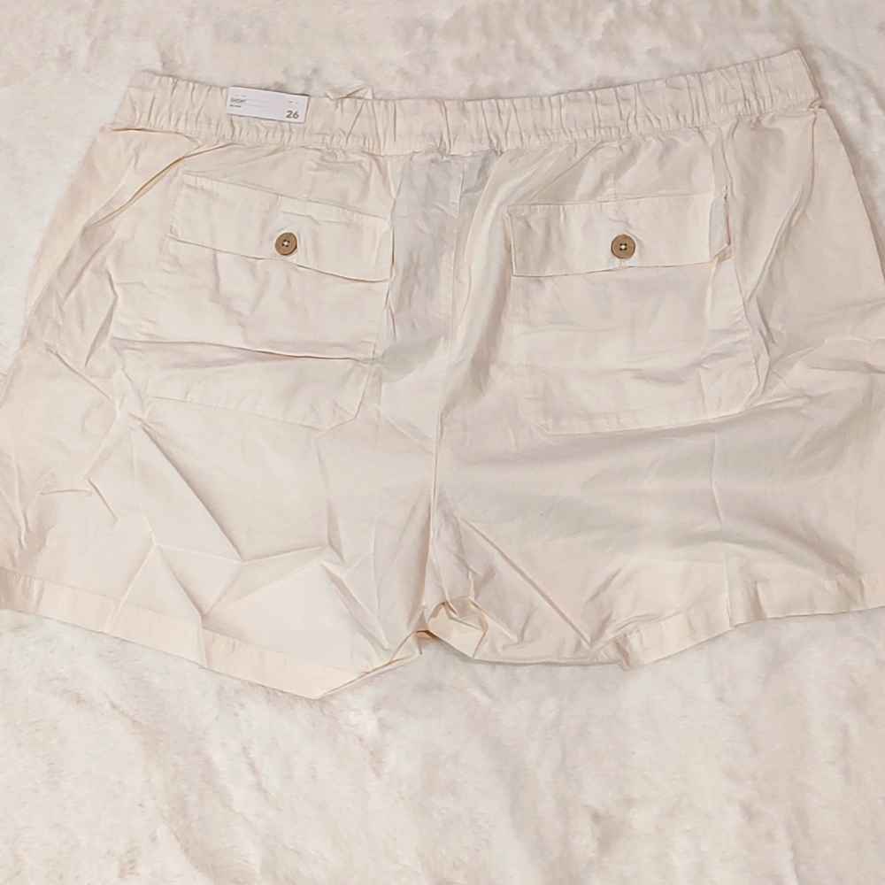 Brand new "Lane Bryant" white linen blend shorts, size 26/28 - Picture 3 of 3